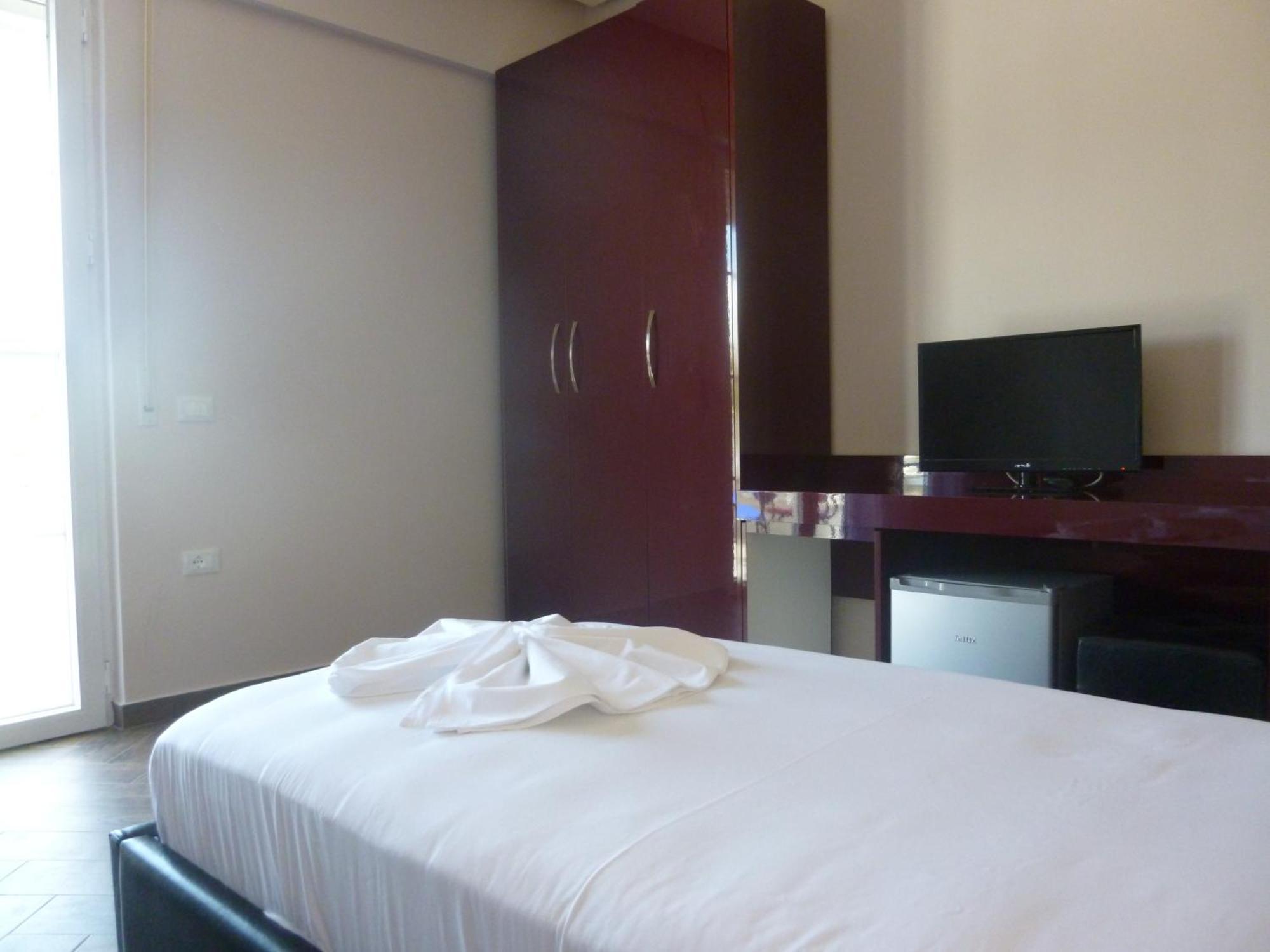 Villamaria Hotel Zverneci エクステリア 写真