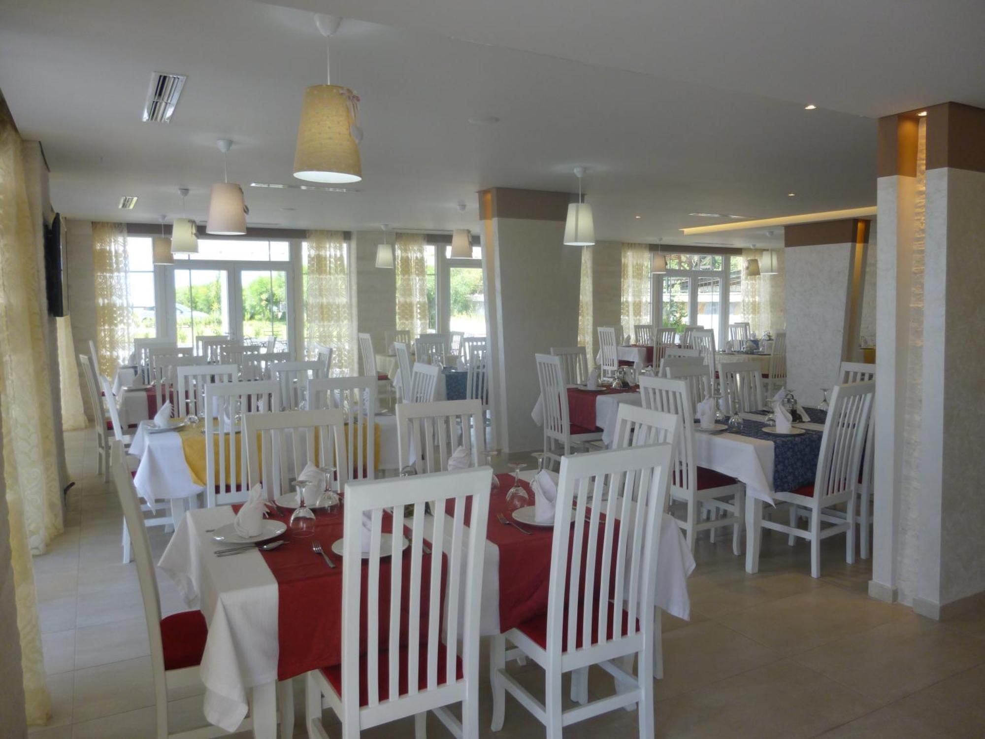 Villamaria Hotel Zverneci エクステリア 写真