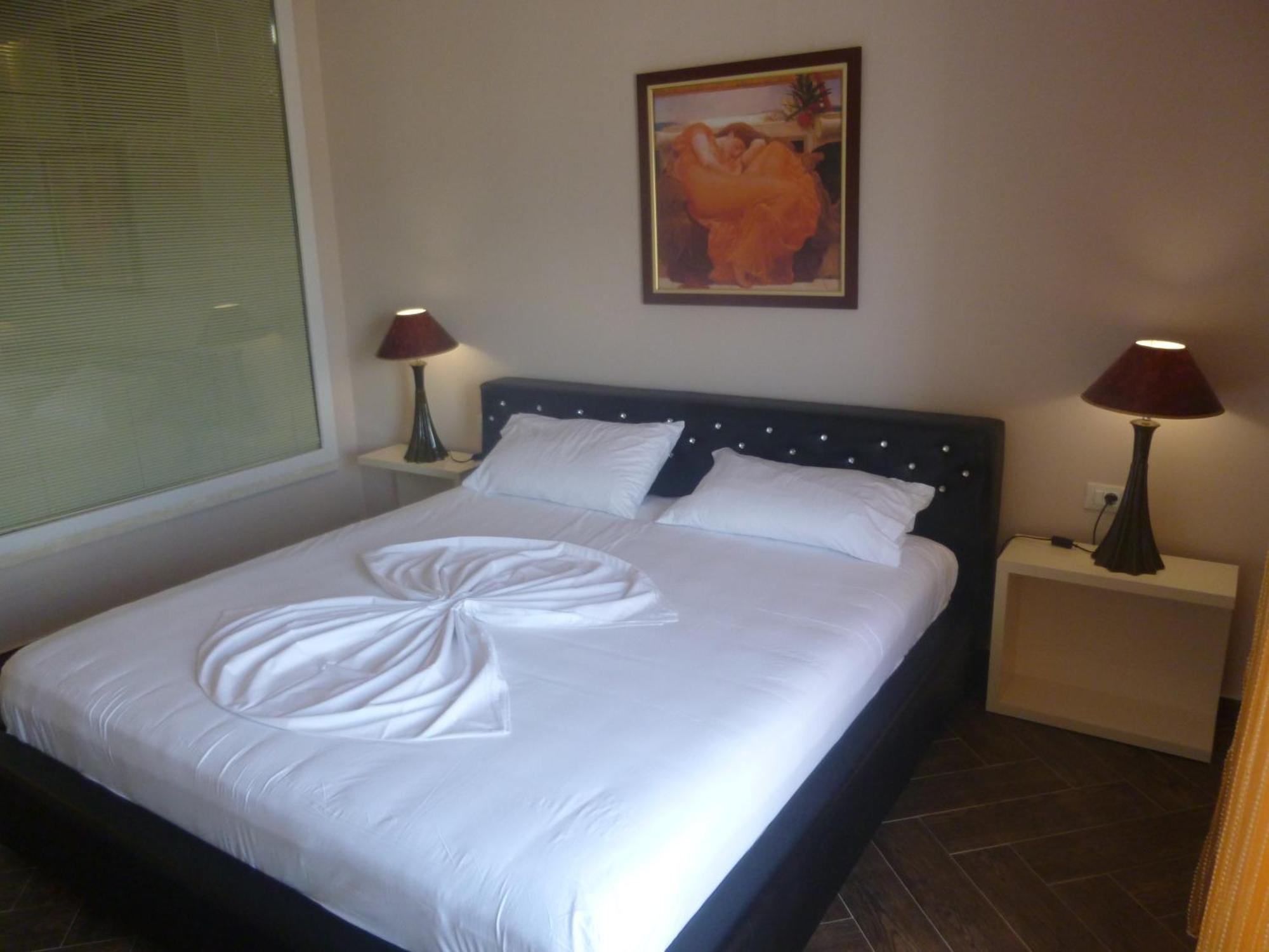 Villamaria Hotel Zverneci エクステリア 写真