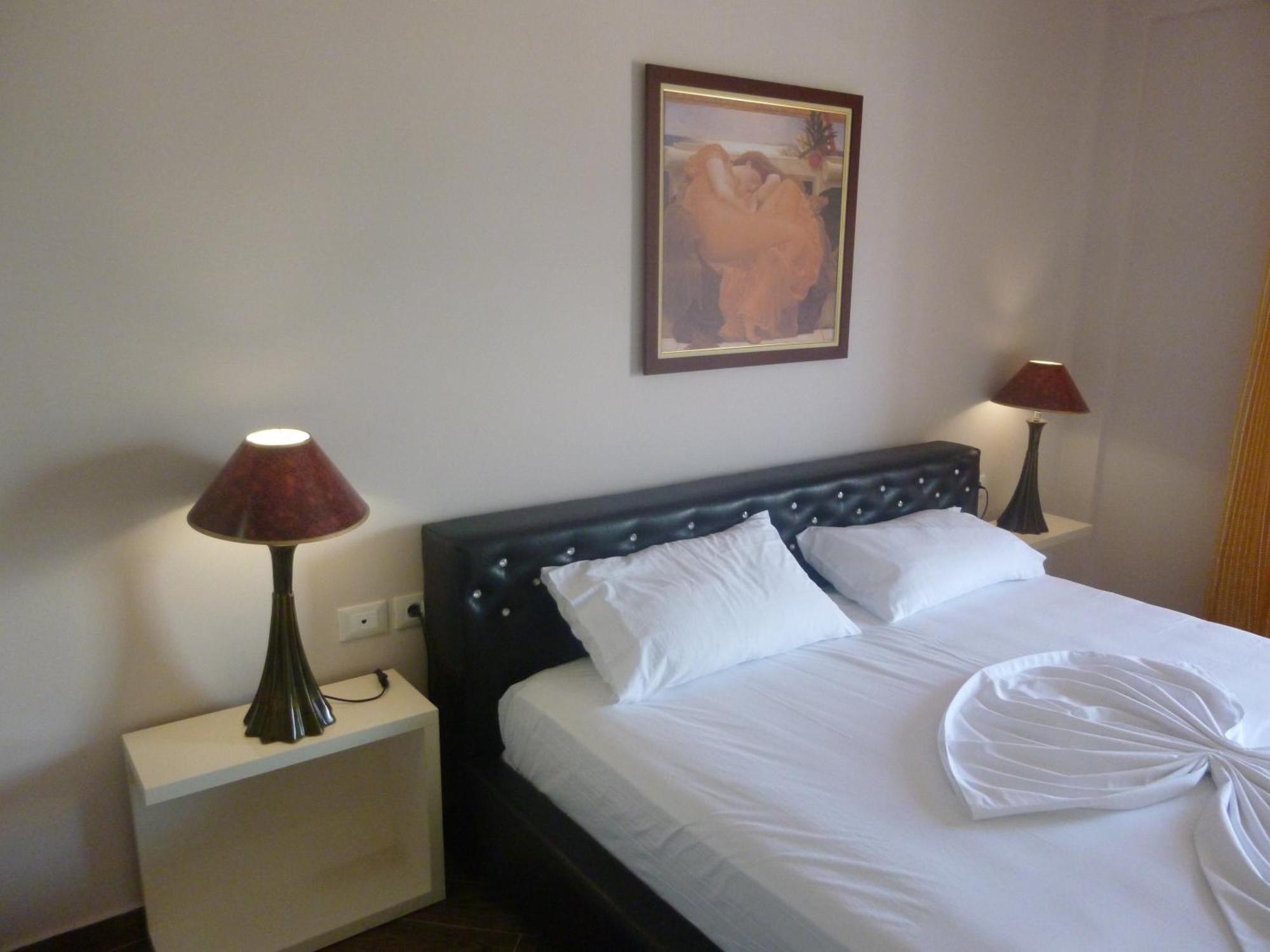 Villamaria Hotel Zverneci エクステリア 写真
