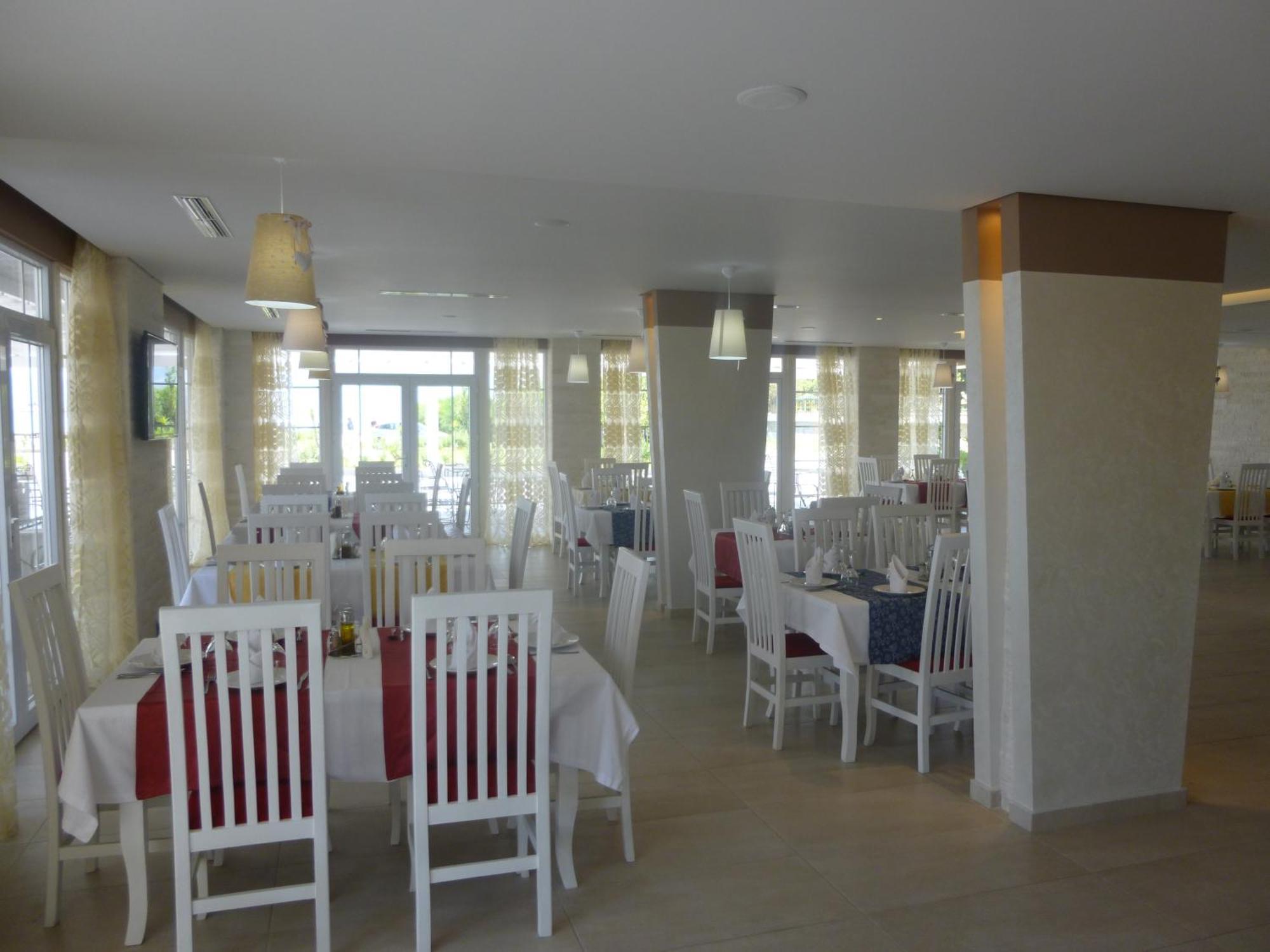 Villamaria Hotel Zverneci エクステリア 写真