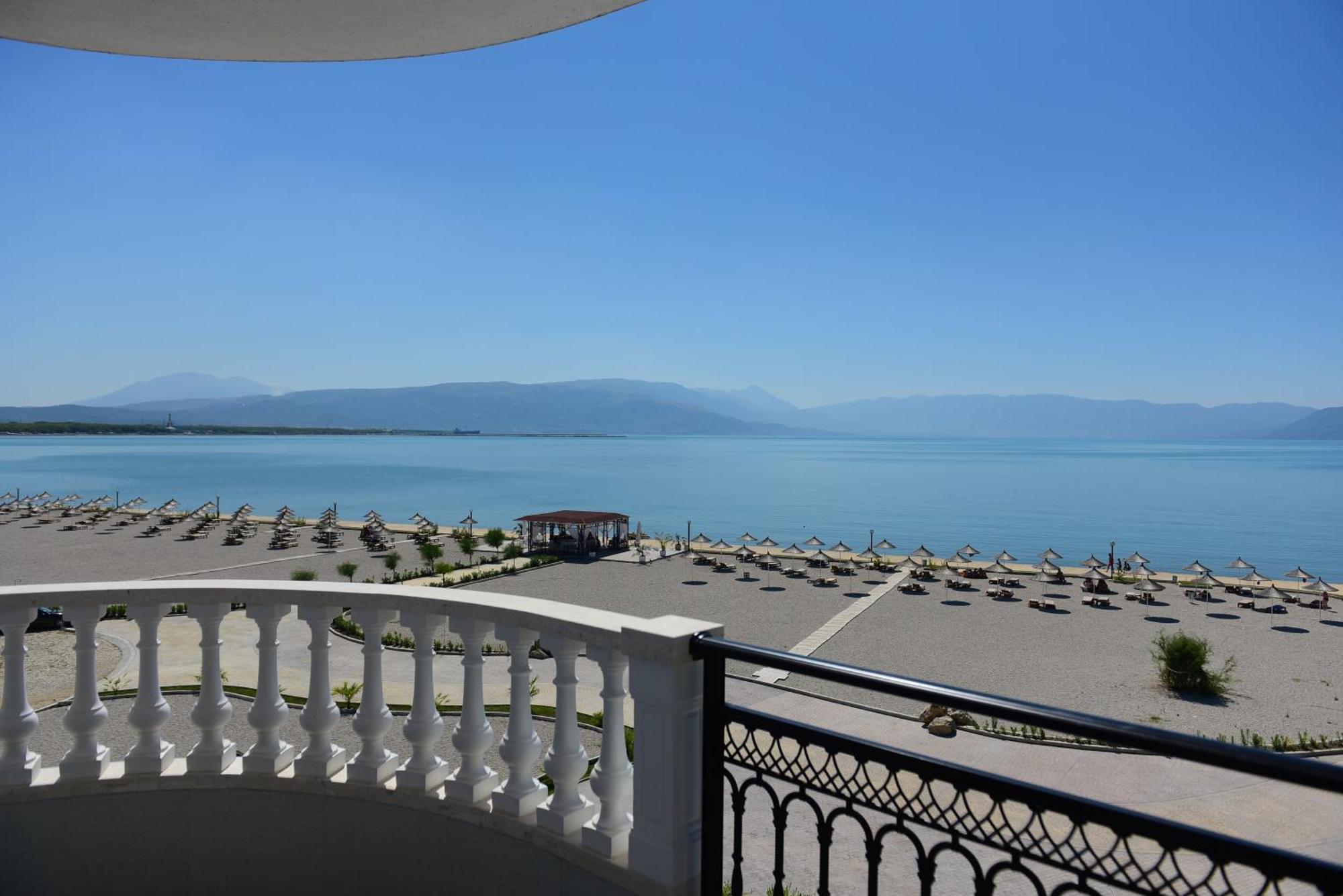 Villamaria Hotel Zverneci エクステリア 写真
